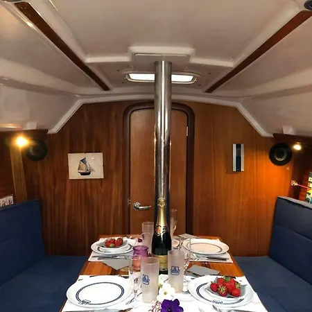 بوتيل Libertyboating