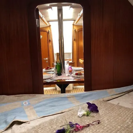 Libertyboating بوتيل أنتيب