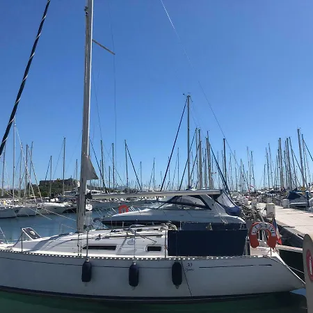 Libertyboating بوتيل *